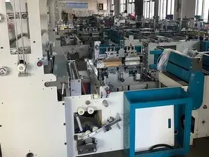 Taller de Máquinas para Bolsas con Cierre Deslizante