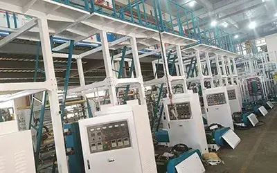 Taller de Extrusión de Película Soplada